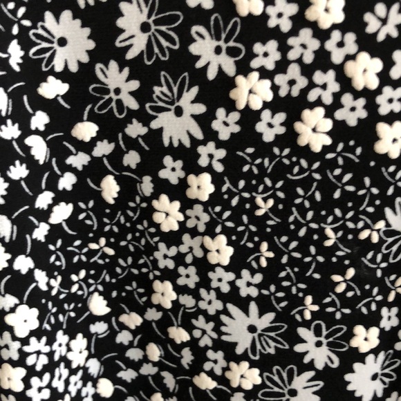 NWOT. EST. 1946 Blouse - Picture 2 of 4